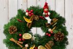 Aranjamente cu aroma de portocala, brazi in ghiveci si serviciu de replantare