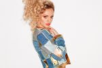 Primul episod #PopTheQuestion &ndash; fanii intreaba, Alexandra Stan raspunde
