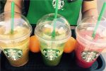 Starbucks &icirc;nt&acirc;mpină primăvara cu prima gamă de smoothie-uri din fructe și legume proaspete