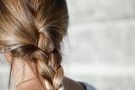 Top 5 probleme comune ale părului &icirc;n sezonul rece
