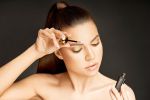 iBrows Elixir&trade;, primul produs-tratament 100% natural destinat regenerarii sprancenelor cu probleme de crestere