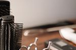 Tunsoare nereușită? Cum remediezi această problemă p&acirc;nă &icirc;ți va crește părul.