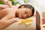 Masajele terapeutice și de relaxare oferă beneficii pentru sănătate și bunăstare