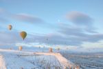 Cappadocia &ndash; tăr&acirc;mul z&acirc;nelor și al uriașilor adormiți