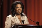 Oprah, cea mai bogată femeie de la Hollywood.