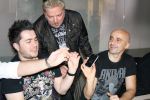 VIDEO: Voltaj lucrează cu Deepside Deejays.