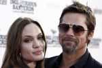Brad Pitt, figurant &icirc;n filmul cu care Jolie debutează ca regizor.