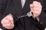 Dosar penal pe numele manelistului Adi de la V&acirc;lcea pentru conducere cu permisul suspendat.