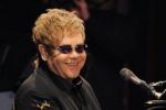 Potrivit documentelor de stare civilă, Elton John este tatăl lui Zachary.