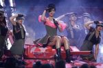 Rihanna a egalat un record deţinut de Elvis Presley.