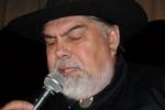 Cantautorul Ilie Micolov, internat la secţia de terapie intensivă a spitalului de plăm&acirc;ni ...