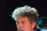 Bob Dylan va lansa şase cărţi.