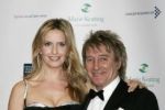 Rod Stewart, tată pentru a 8-a oară.