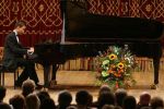 Matei Bucur Mihăescu, micul Bach al Rom&acirc;niei: &bdquo;Sfătuiesc toţi tinerii rom&acirc;ni să nu ...