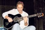 Al Di Meola, din nou la Bucureşti.