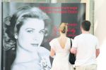 Grace Kelly, diva cu mănuşi albe.