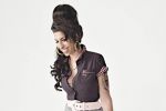 Amy Winehouse c&acirc;ntă &icirc;n Bucureşti.