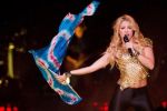 Shakira la Bucureşti: Ploaie, artificii şi multe hituri.