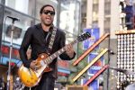 Lenny Kravitz vrea să &icirc;nregistreze un duet cu Adele.