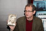 Dan Puric lanseaza cartea &ldquo;Fii demn!&rdquo; la Teatrul de pe Lipscani