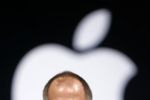 Steve Jobs, premiat postum la gala Grammy Awards 2012.