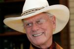 J.R. Ewing din "Dallas" a devenit vegan pentru a &icirc;nvinge cancerul.