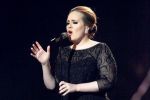 PREMIILE GRAMMY 2012: Adele, marea c&icirc;ştigătoare. Lady Gaga a plecat acasă cu m&acirc;na goală. ...