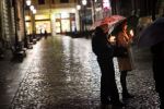 MIT SAU REALITATE? Sf&acirc;nta Lumină se aprinde singură la Ierusalim. VEZI ALTE MINUNI DE PAŞTE.