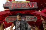 Guns N' Roses le-a interzis fanilor să poarte tricouri cu Slash la concertul de la O2 Arena.