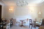 La Belle Vie Cafe-Biblioteque, aduce atmosfera cafenelelor frantuzesti in Dorobanti