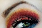 Se poarta Eyeliner-ul din culori electrizante!