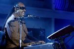 Uimitor. Stevie Wonder divorţează.