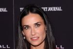 Demi Moore vrea sa adopte un copil, pentru că se simte singură.