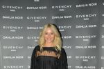 Givenchy a lansat cel mai nou parfum, Dahlia Noir!