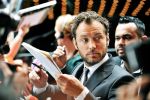 Jude Law şi Michael Gambon, recompensaţi cu premii speciale la gala BIFA 2012.