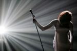 ŞOCANT. Whitney Houston, OMOR&Acirc;TĂ de traficanţii de droguri?.