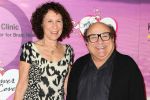 Danny DeVito şi Rhea Perlman renunţă la divorţ.