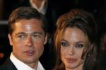 Vezi ce a declarat  Brad Pitt despre operaţia de mastectomie a Angelinei Jolie.