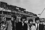 O chitară a Beatles-ilor a fost cumpărată cu 408.000 dolari, la o licitaţie la New York.