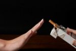 Ziua Mondială Anti-Tutun: La fiecare 16 minute un rom&acirc;n moare din cauza cancerului pulmonar.