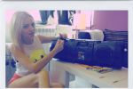 De ziua ei, Alexandra Stan face cadouri!