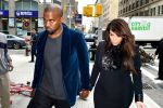 Află c&acirc;t valorează prima fotografie a fetiţei cuplului West-Kardashian.