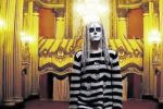 V&acirc;rcolacii, strigoii şi monştrii se adună sub &bdquo;Luna Plină&ldquo;.