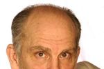 John Malkovich, criminal &icirc;n serie la Enescu.