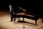 FOTO: Serile Lipatti se &icirc;ncheie săptăm&acirc;na aceasta cu marele pianist Nikolai Demidenko.