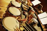 Percuţionişti din toată lumea, uniţi-vă!.