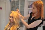 XONIA, SCHIMBARE DE LOOK - SUVITE ROZ PENTRU SCENA