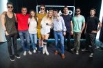 CORINA LA KISS FM: AM FOARTE MULTI BAIETI FRUMOSI PRIN PREAJMA