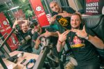 Alex Velea la Kiss FM: Parintii m-au iubit foarte mult. Nu m-au 'aprostrofat' fizic