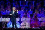 Regele valsului, ANDRE RIEU va urca pe scena din Piata Constitutiei,  pentru prima data, in data de 5 iunie